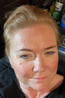 Profile picture of psychic reader Barb
