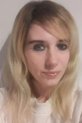 Profile picture of psychic reader Effy